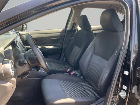 Used 2021 Nissan Versa S FWD image 25