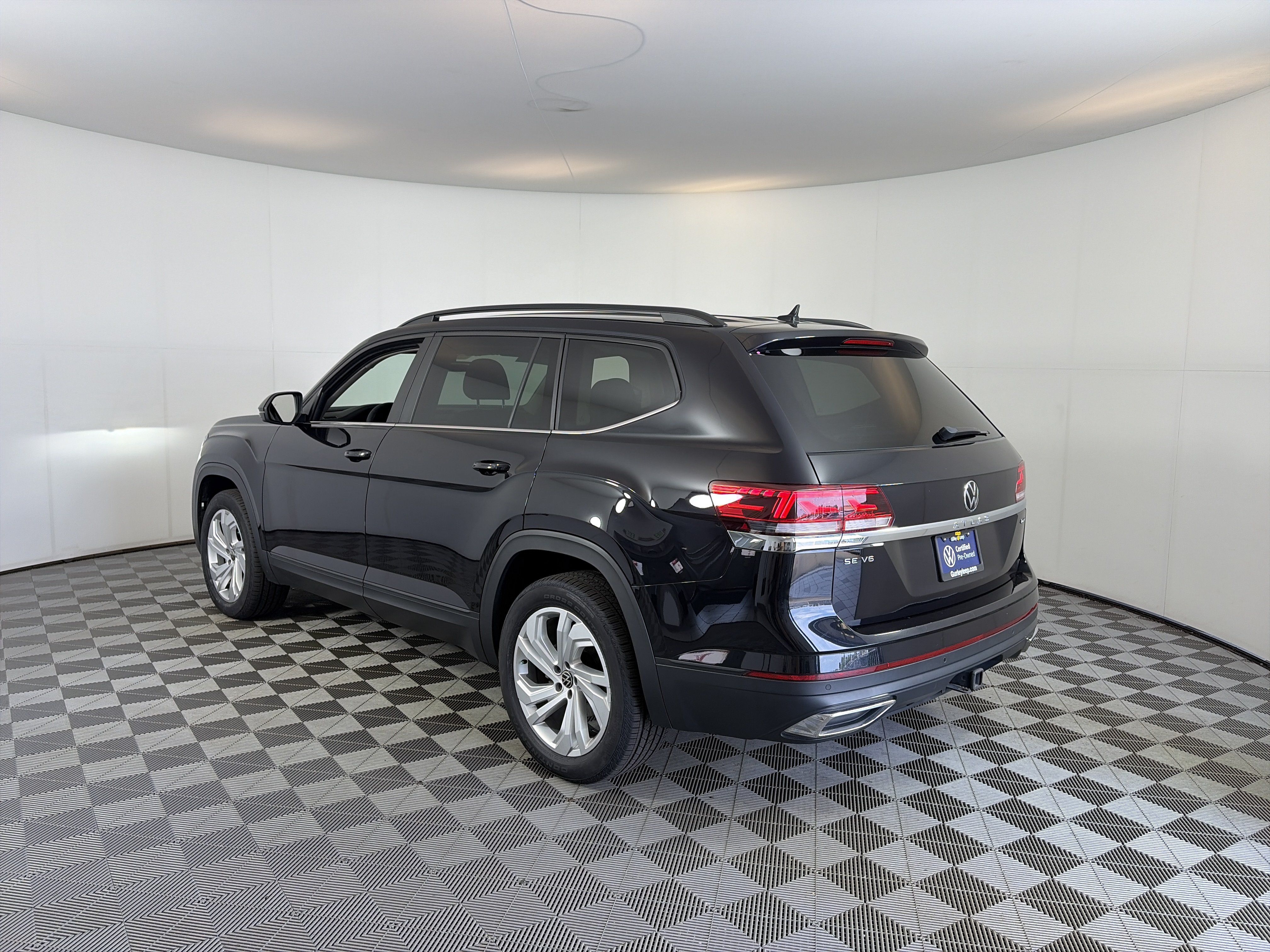 Used 2023 Volkswagen Atlas SE AWD/4WD image 9