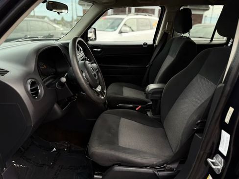 Used 2014 Jeep Patriot Sport w/ Power Value Group image 22