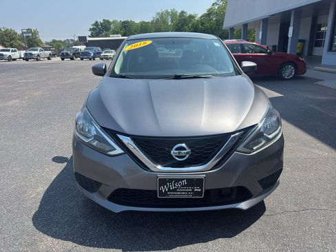 Used 2018 Nissan Sentra S image 4