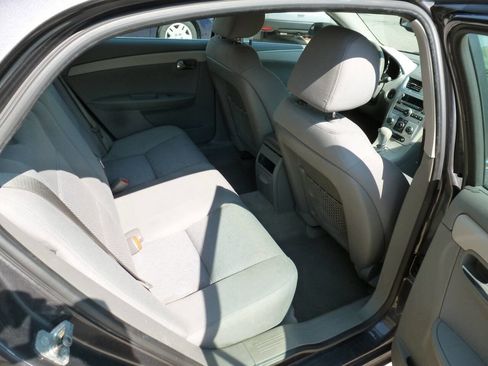 Used 2010 Chevrolet Malibu LS image 12