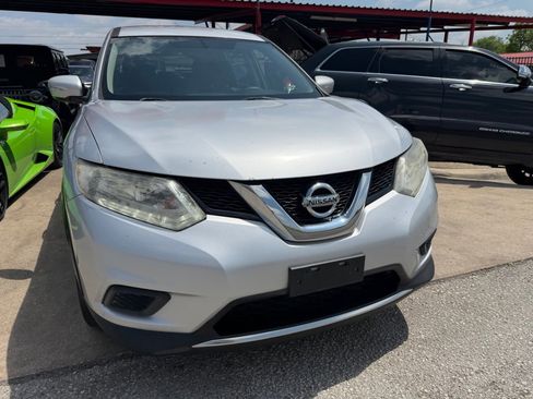 Used 2015 Nissan Rogue S AWD/4WD image 4