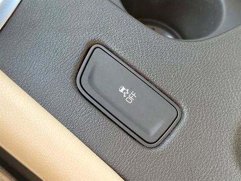 Used 2018 Cadillac XT5 FWD w/ LPO, Wheel Lock Package image 63