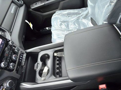 New 2026 RAM 1500 Big Horn w/ Night Edition image 22