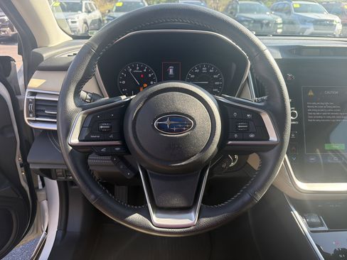 Used 2020 Subaru Outback Limited w/ Popular Package #2 AWD/4WD image 13
