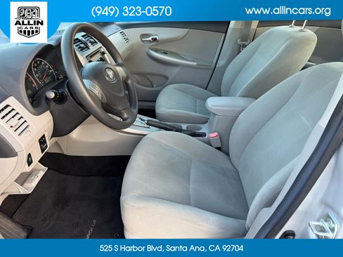 Used 2013 Toyota Corolla LE FWD image 7