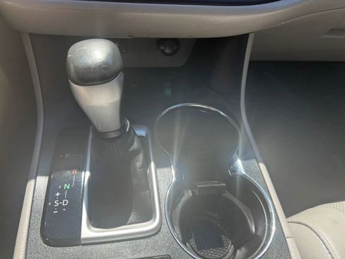 Used 2015 Toyota Highlander Limited Platinum FWD image 7