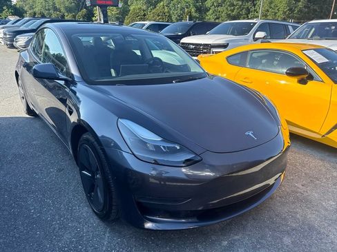 Used 2023 Tesla Model 3 Standard Range RWD image 2