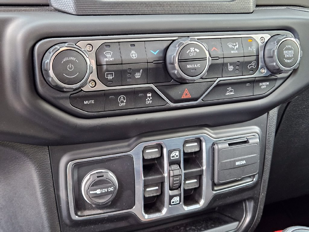 Used 2022 Jeep Wrangler Unlimited Sport AWD/4WD image 21