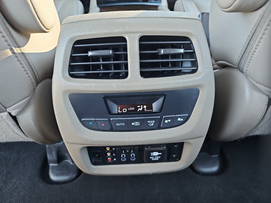 Used 2017 Honda Pilot Touring image 21