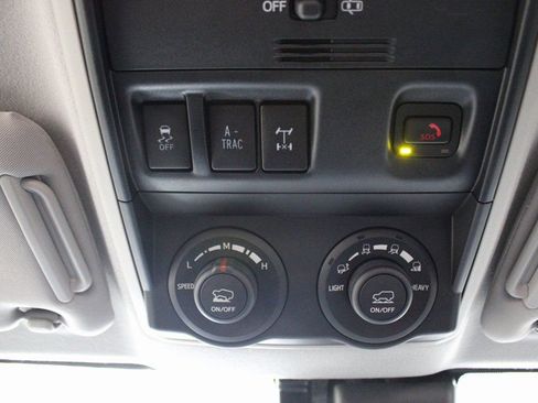 Certified 2020 Toyota 4Runner TRD Off-Road image 34