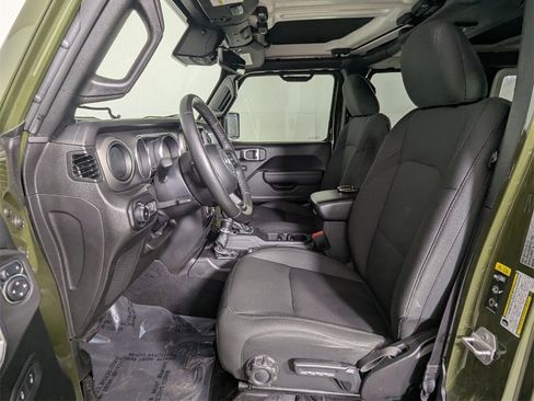 Used 2022 Jeep Wrangler Unlimited Sport image 12