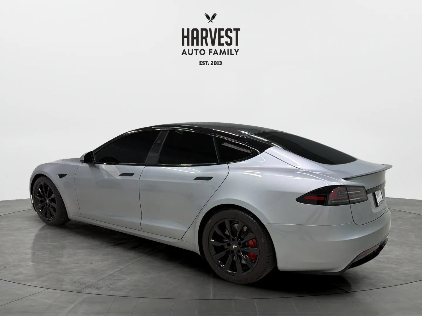 Used 2025 Tesla Model S Plaid AWD/4WD image 3