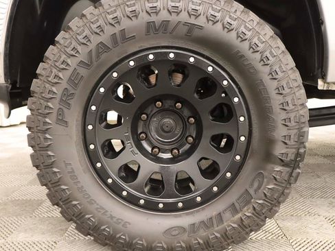 Used 2016 RAM 2500 Tradesman w/ Chrome Appearance Group AWD/4WD image 6