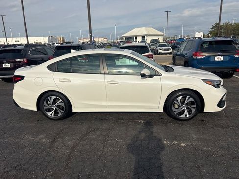 Certified 2025 Subaru Legacy Premium AWD/4WD image 2