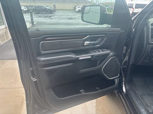 Used 2022 RAM 1500 Laramie AWD/4WD image 16
