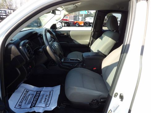 Used 2021 Toyota Tacoma SR image 17