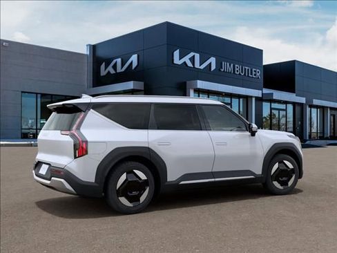 New 2026 Kia EV9 Wind AWD/4WD image 6