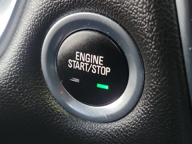 Used 2022 Chevrolet Traverse Premier w/ Redline Edition FWD image 12