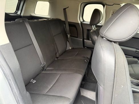 Used 2007 Toyota FJ Cruiser 4WD image 14