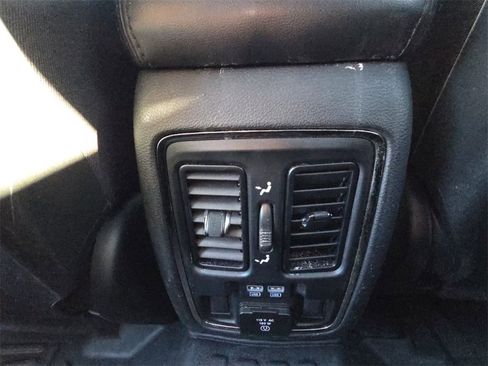 Used 2019 Jeep Grand Cherokee Limited X image 30