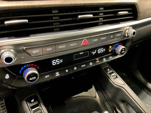 Used 2020 Kia Telluride SX w/ SX Prestige Package AWD/4WD image 15