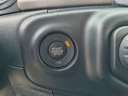 Used 2021 Jeep Wrangler Unlimited Willys image 21