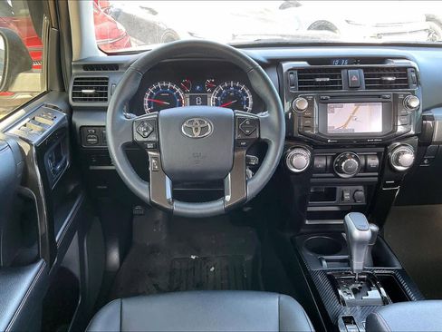Used 2019 Toyota 4Runner TRD Off-Road Premium image 7