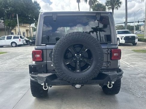 Used 2020 Jeep Wrangler Unlimited Sahara AWD/4WD image 7