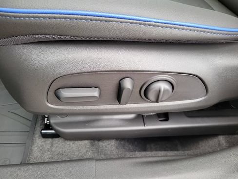 New 2026 Buick Envista Sport Touring w/ Convenience I Package FWD image 18