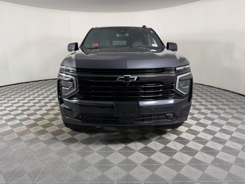 Used 2025 Chevrolet Suburban RST image 11