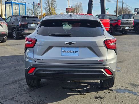 New 2026 Chevrolet Trax RS w/ Sunroof Package image 5