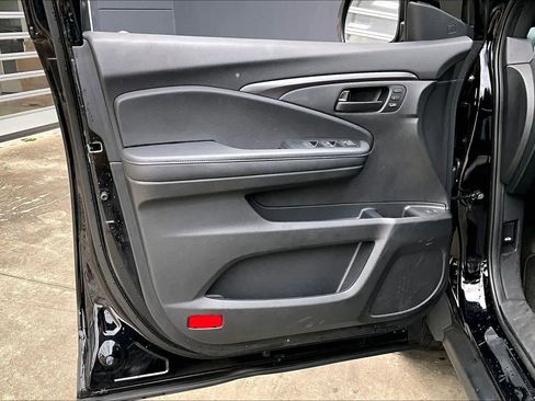 Used 2023 Honda Passport EX-L image 21