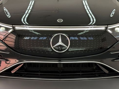 Certified 2023 Mercedes-Benz EQS 580 4MATIC Sedan image 20