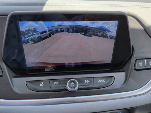 Used 2019 Chevrolet Blazer LT FWD image 23