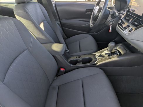 Used 2025 Toyota Corolla LE image 11