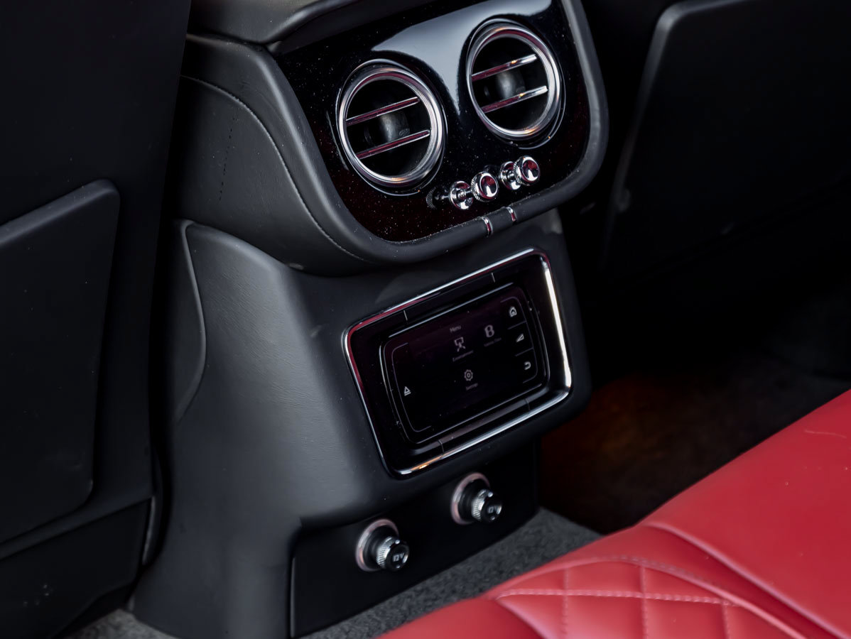 Used 2020 Bentley Bentayga Speed AWD/4WD image 37