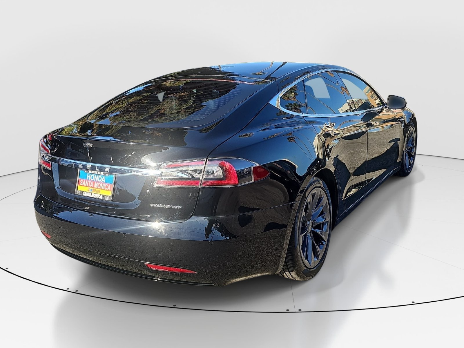 Used 2019 Tesla Model S AWD image 5