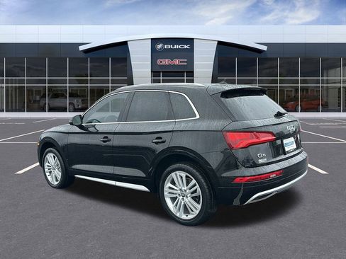 Used 2019 Audi Q5 2.0T Premium Plus w/ Premium Plus Package image 3