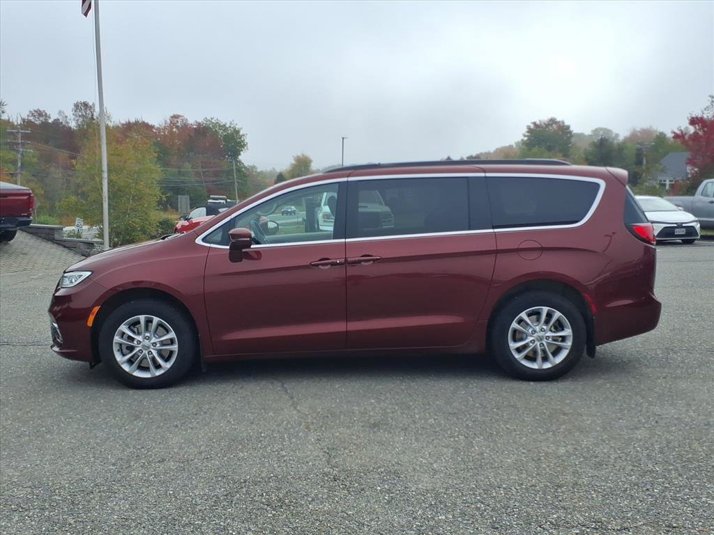 Used 2021 Chrysler Pacifica Touring w/ Cold Weather Group AWD/4WD image 7