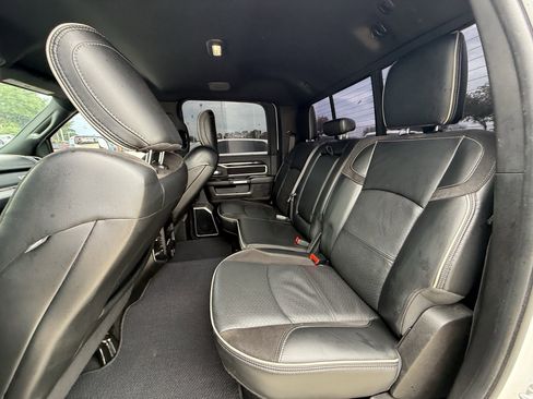 Used 2019 RAM 3500 Laramie image 29