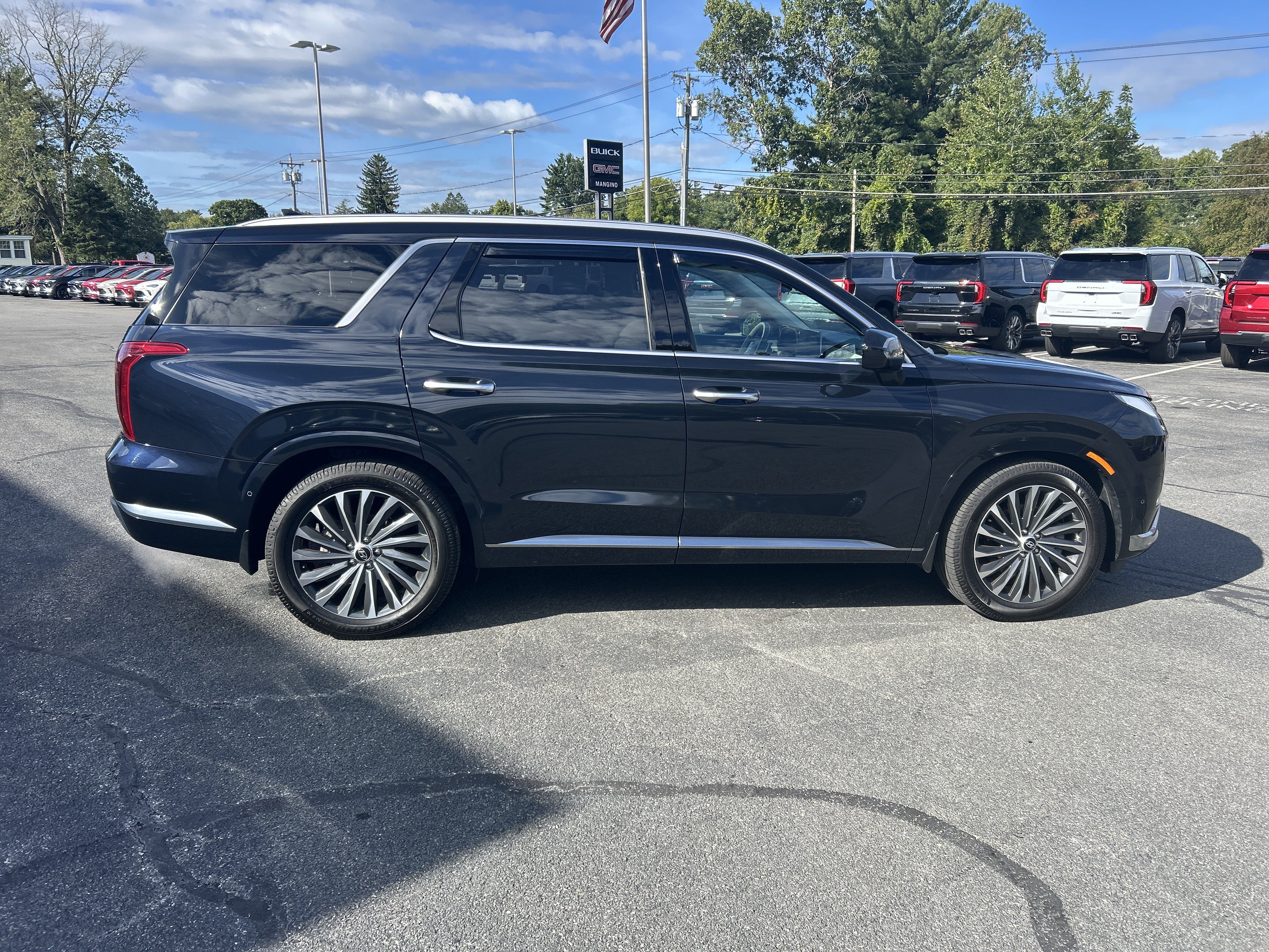 Used 2023 Hyundai Palisade Calligraphy AWD/4WD image 11