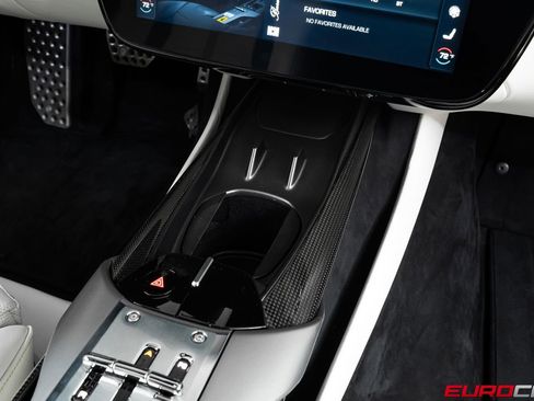 Used 2025 Ferrari 12Cilindri RWD image 36