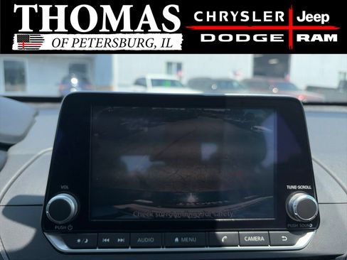 Used 2025 Nissan Altima 2.5 SV FWD image 18