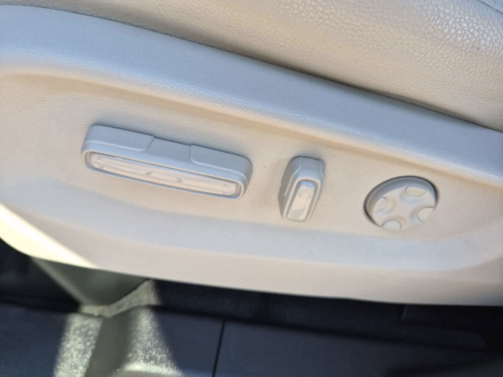 Used 2025 Honda Odyssey EX-L image 17