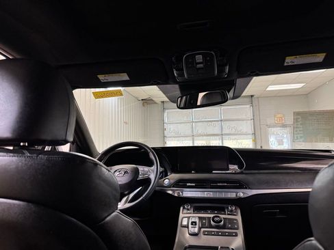 Used 2022 Hyundai Palisade Calligraphy image 23