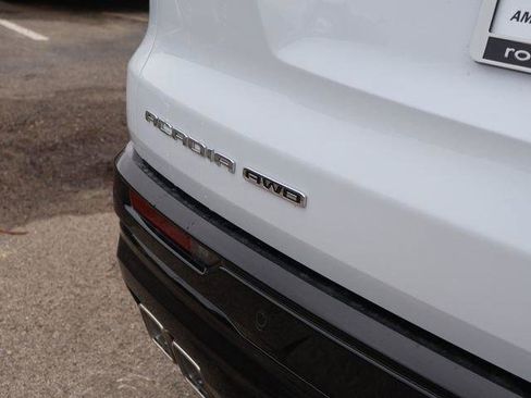 New 2026 GMC Acadia Denali Ultimate AWD/4WD image 7
