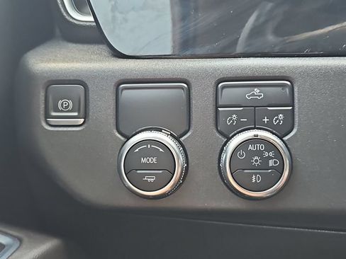 Used 2022 GMC Sierra 1500 Elevation RWD image 24