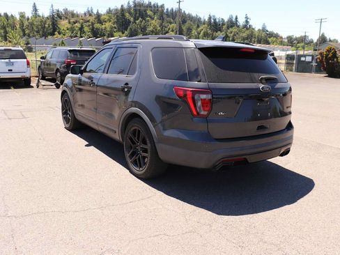 Used 2017 Ford Explorer Sport w/ Equipment Group 401A AWD/4WD image 7