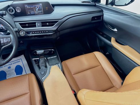 Used 2020 Lexus UX 200 FWD image 30